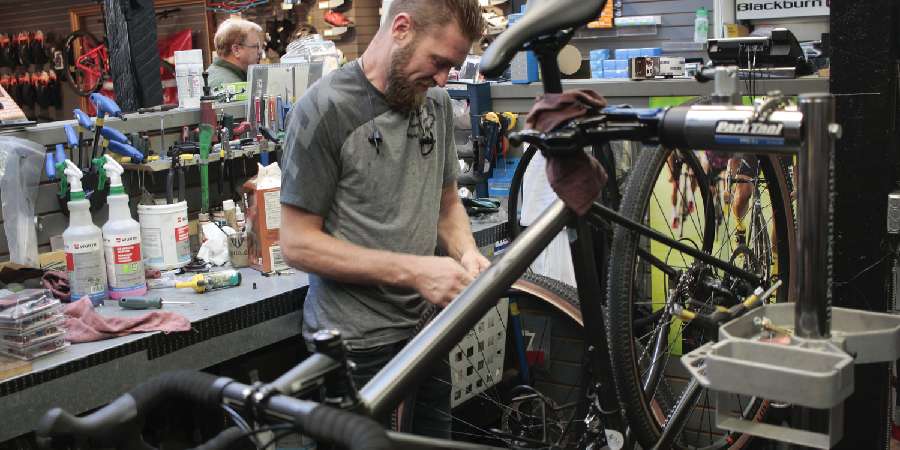 Choosing a Career as A Bicycle Mechanic